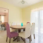 Anastasia's Kardhakata